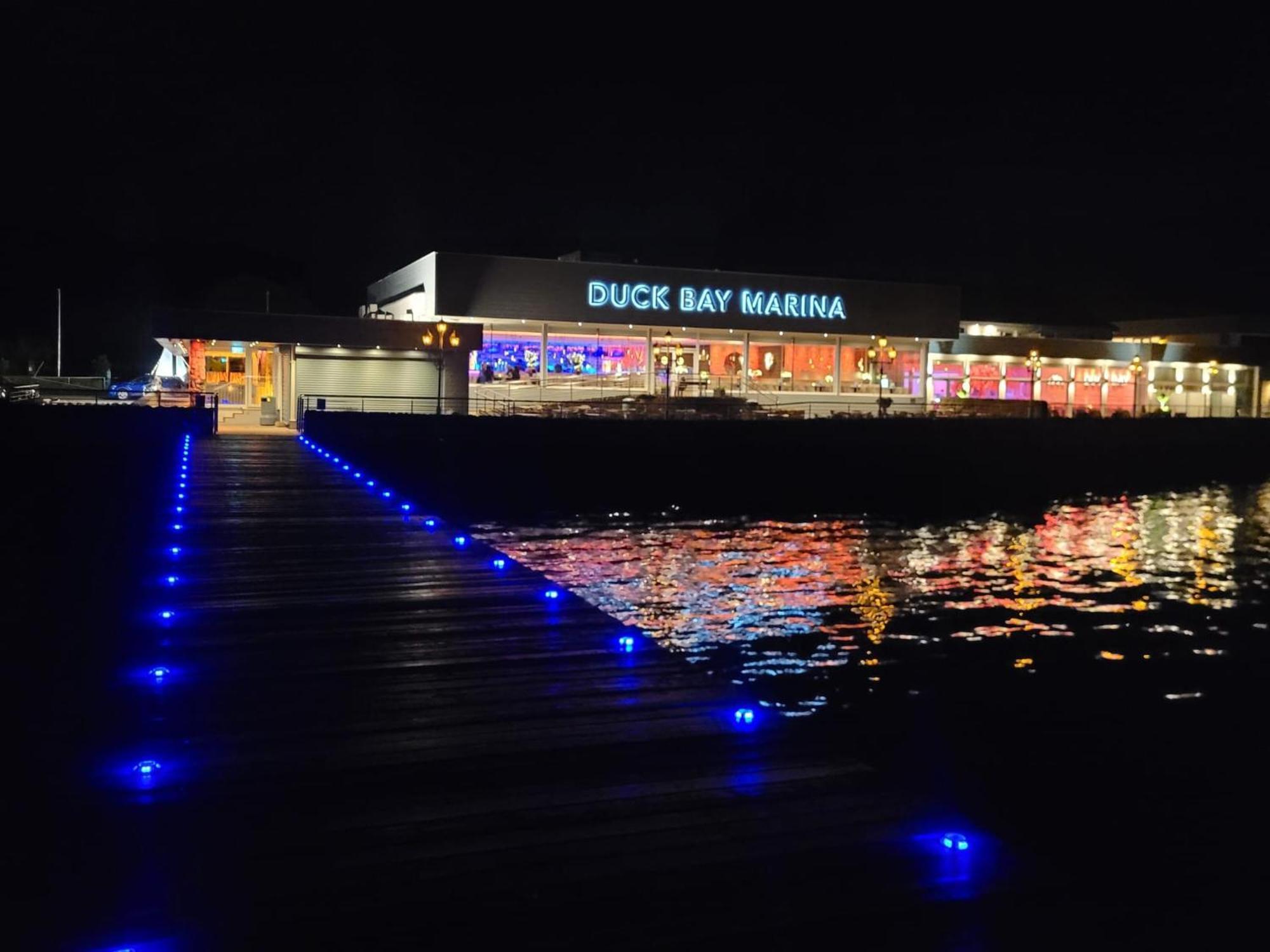 Duck Bay Hotel & Restaurant Баллох Екстер'єр фото